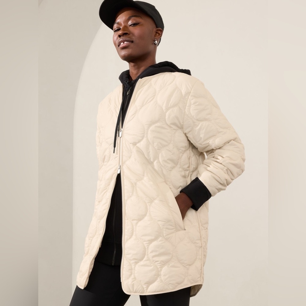 NWOT Athleta Alight Quilted Cream Jacket Size XL